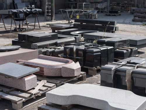 производство памятников